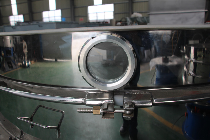 醫(yī)藥振動篩：大束環(huán)展示。